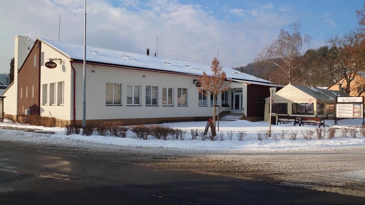Na Rybnicku Bohutin Hotell Eksteriør bilde