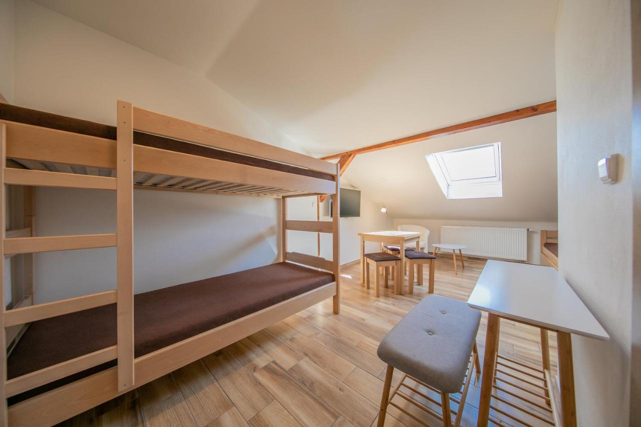 Na Rybnicku Bohutin Hotell Eksteriør bilde